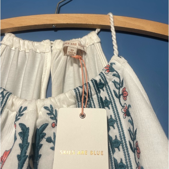 Anthropologie Skies are Blue Boho
Nutria Embroidered Tassel Tank Top NWT - Picture 6 of 9